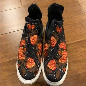 Jeffrey Campbell sneaker